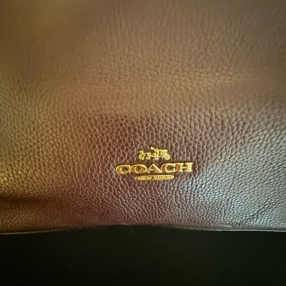 COACH luxury line hobo in Cabernet grain leather with gold hardware. NEW - Picture 2 of 15